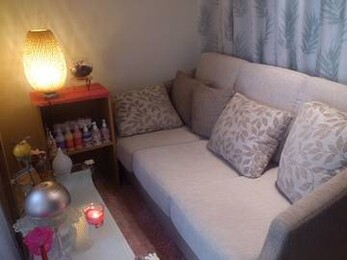 ネイル＆まつ毛パーマ　Ｑｕｅｅｎ