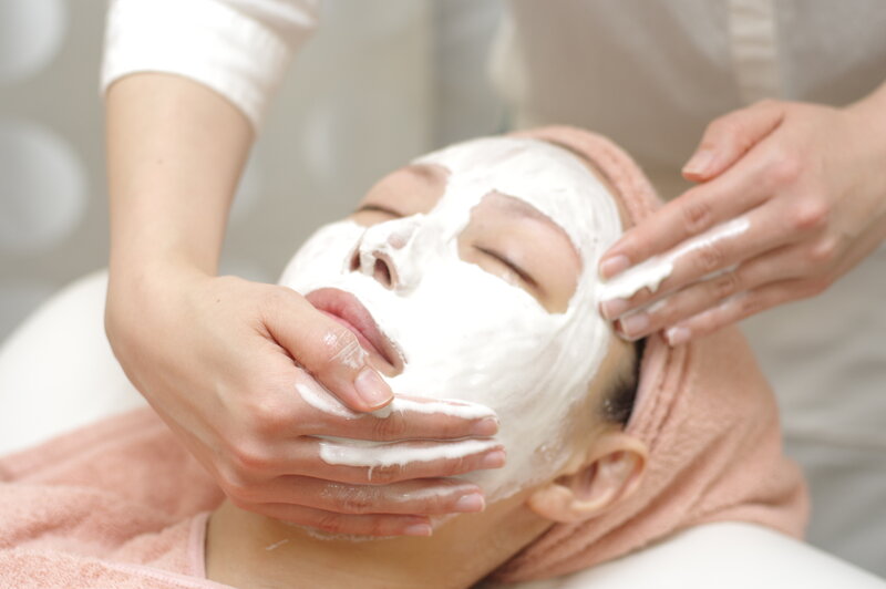 ルナレーナ化粧品　西鉄グランドホテル店 | 天神/大名のエステサロン