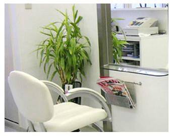 ＨＡＩＲ＆ＭＡＫＥ・ＲＯＯＭＳ宮崎店 | 西都のヘアサロン