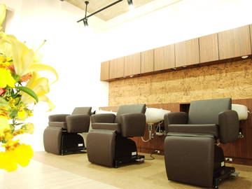 Designers hair LUXIS | 海老名のヘアサロン