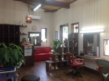 June | 大牟田のヘアサロン