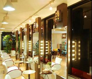 Ａｍａｎｊｅｎａ | 秋田のヘアサロン