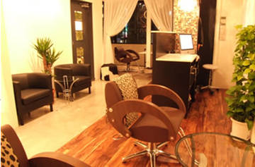 美容室　ＡＵＧＵＳＴ hair nail～ヘアサロン～ | 横浜のヘアサロン