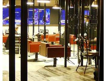 ＲｏｏＭ・ＨａｉｒＰｌａｙｇｒｏｕｎｄ | 橿原のヘアサロン