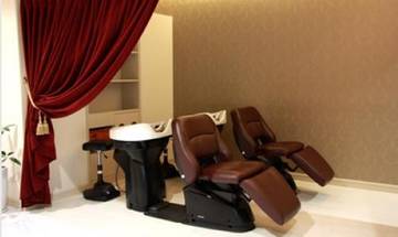 HAIR RELAXATION Queen's Berry | 摂津のヘアサロン