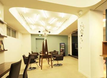 heel | 銀座のヘアサロン