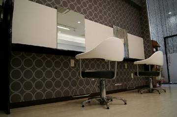 Ｐ ｐｌｕｓｈａｉｒ | 小城のヘアサロン