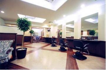 Jun Greco | 八王子のヘアサロン