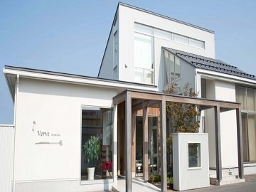 Ｖｅｒｖｅ・ｈａｉｒ＆ｒｅｌａｘ | 寒河江のヘアサロン