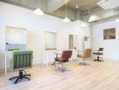 Seemly hair salon+spa | 袋町/本通/紙屋町/立町のヘアサロン