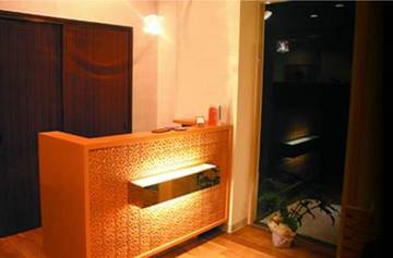 aptly | 箕面のヘアサロン