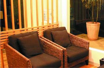 aptly | 箕面のヘアサロン