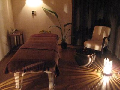 アロマリラクゼーション＆エステZZZ...すぅ～ | 那覇のリラクゼーション