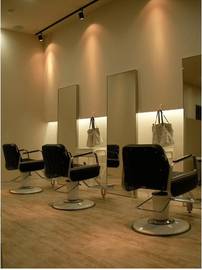 SUN TRAP | 古河のヘアサロン