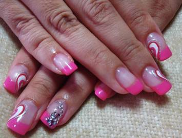 インナービューティーチャールズ | 宜野湾のネイルサロン