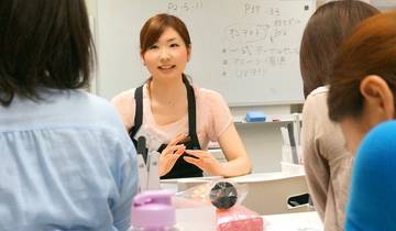 新宿 ネイルサロン＆ネイルスクール VIXIA | 新宿のネイルサロン