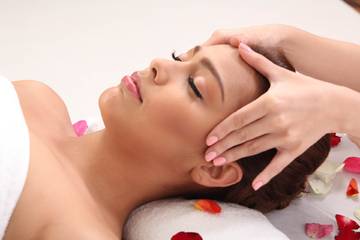 CARNA RELAXATION SPACE | 十条のリラクゼーション