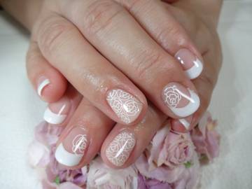 uinail | なんばのネイルサロン uinail | なんばのネイルサロン