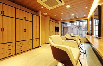 beautism moon | 御茶ノ水のヘアサロン