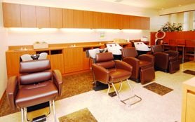 メリィ・メリィヘアーハウス 宮崎駅前店 | 宮崎のヘアサロン