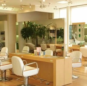 アンダーカラーズ・クレール～ヘアーサロン～ | 弘前のヘアサロン