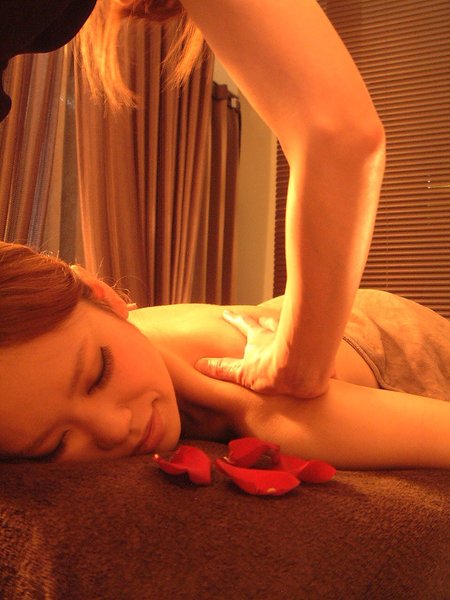 Amande oeil(アマンドゥ ウュ) | 郡山のリラクゼーション Amande oeil(アマンドゥ ウュ) | 郡山のリラクゼーション