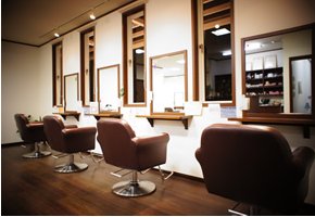 Amonde | 津のヘアサロン