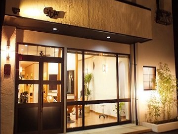 GLOW | 甲府のヘアサロン