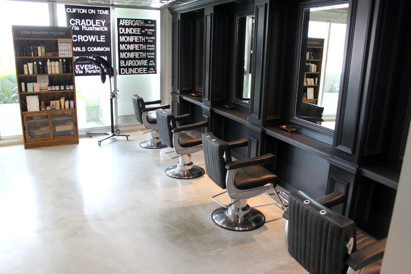 West Side Cut Club | 薬院/渡辺通/桜坂のヘアサロン