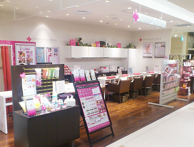 DASHING DIVA セレオ八王子店 | 八王子のネイルサロン DASHING DIVA セレオ八王子店 | 八王子のネイルサロン