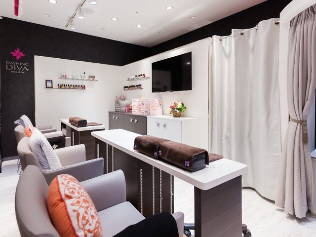 DASHING DIVA あべのソラハ店 | 天王寺/阿倍野のネイルサロン