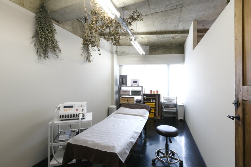 メンズ脱毛サロンYES 大阪京橋店 | 都島のエステサロン