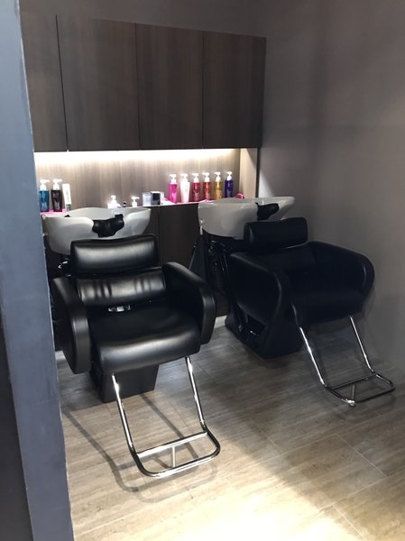 uno pulir 京橋店 | 都島のヘアサロン