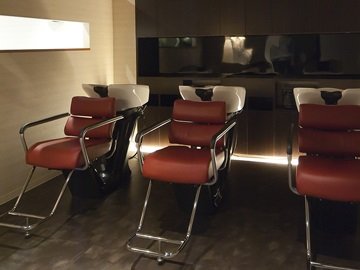 ROZA germe | 貝塚のヘアサロン