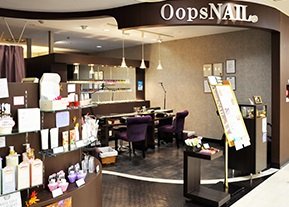 Oops NAIL 青森ラビナ店 | 青森のネイルサロン
