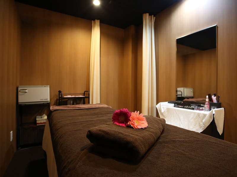 美肌脱毛専門サロン Dioneディオーネ 泉佐野店 | 泉佐野のエステサロン