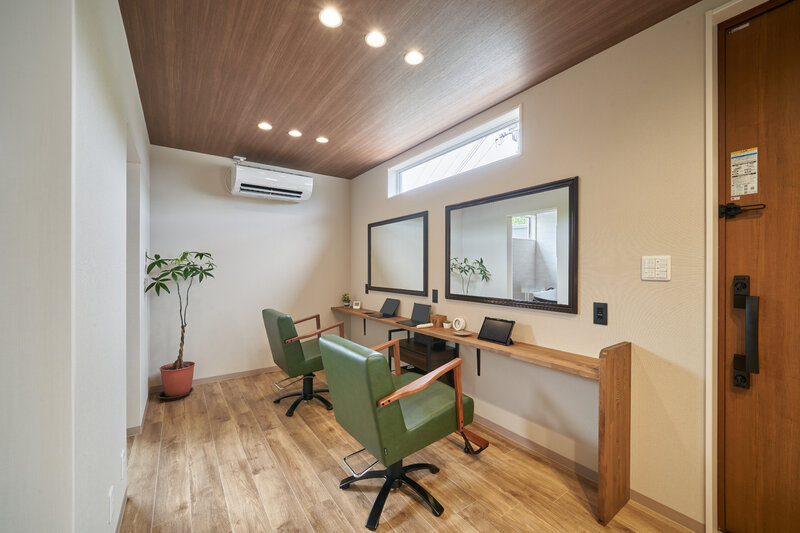 スパ・サロンBROWN | 下関のヘアサロン