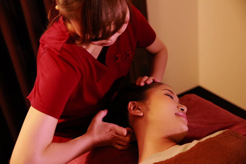 ヘッドマッサージ専門店アタマファクトリー 新橋銀座店 | 新橋のリラクゼーション ヘッドマッサージ専門店アタマファクトリー 新橋銀座店 | 新橋のリラクゼーション