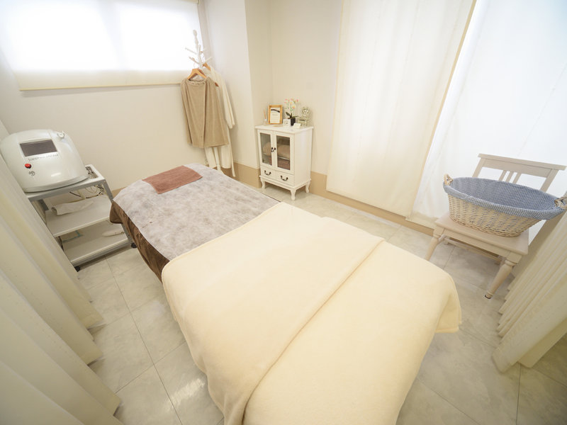 メンズエステ メンズ脱毛 ヒゲ脱毛 小顔矯正 毛穴ケア PRIDES | 町田のエステサロン メンズエステ メンズ脱毛 ヒゲ脱毛 小顔矯正 毛穴ケア PRIDES | 町田のエステサロン