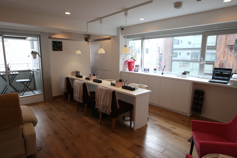 プラスディーネイル【+D.nail】 | 上野のネイルサロン