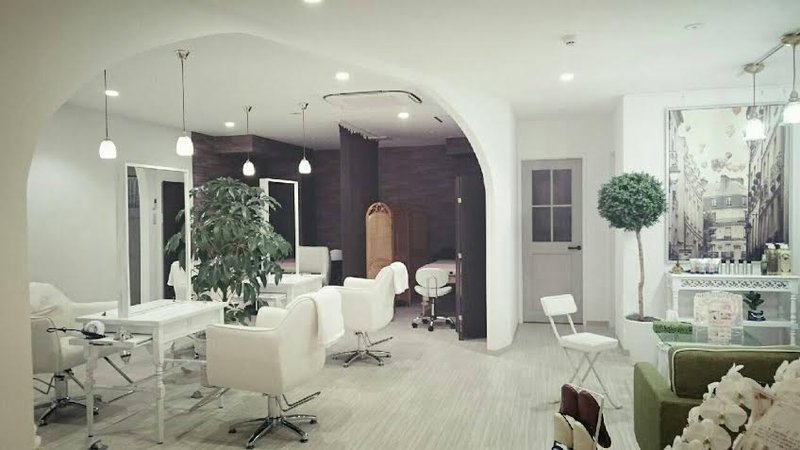 Minnie hair a-to | 都留のヘアサロン