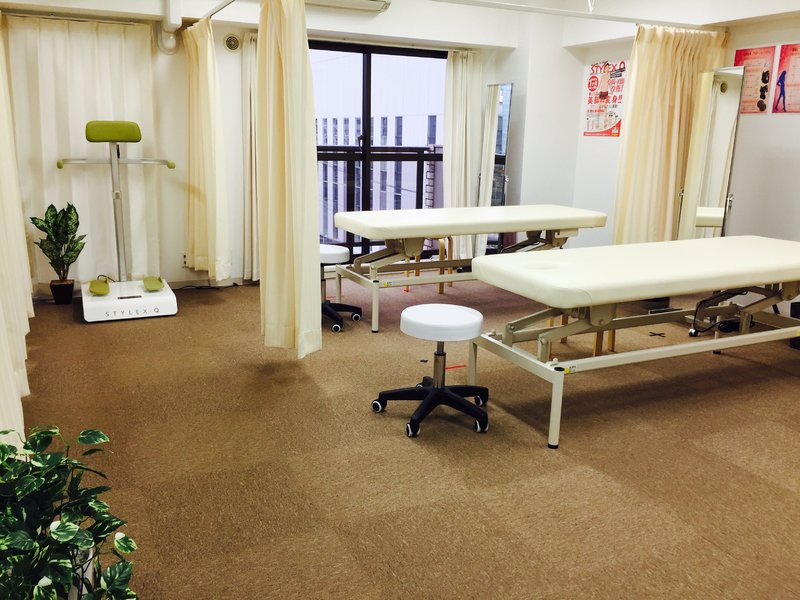 シンメトリー梅田 | 梅田のリラクゼーション