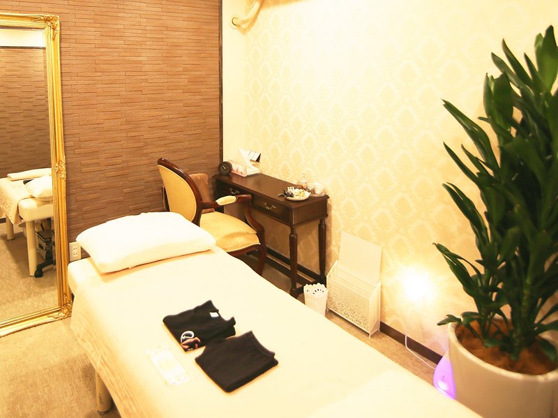 美骨矯正&eyelash SUTEKI pro新宿 | 新宿のエステサロン