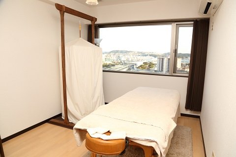 アロマテラピーサロン魔法の手 | 佐世保のエステサロン