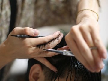 ON FLEEK | 下関のヘアサロン