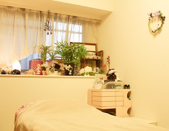 隠れ家エステブルームーン | 高崎のエステサロン