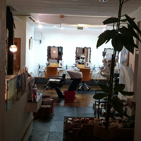 美容室エーカムサット | 岩出のヘアサロン