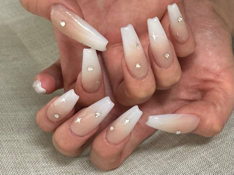 NailStudio Eviz | 新宿のネイルサロン