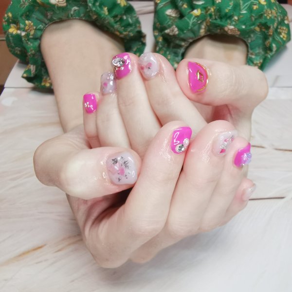 Rosi's Salon | 岩見沢のネイルサロン