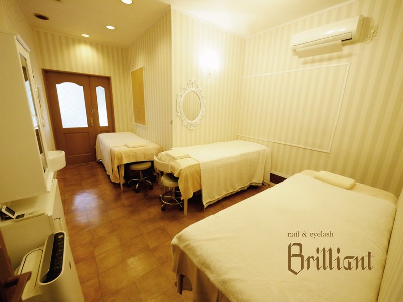 ネイル＆まつげエクステのお店　Brilliant（ブリリアント）草加 | 草加のアイラッシュ